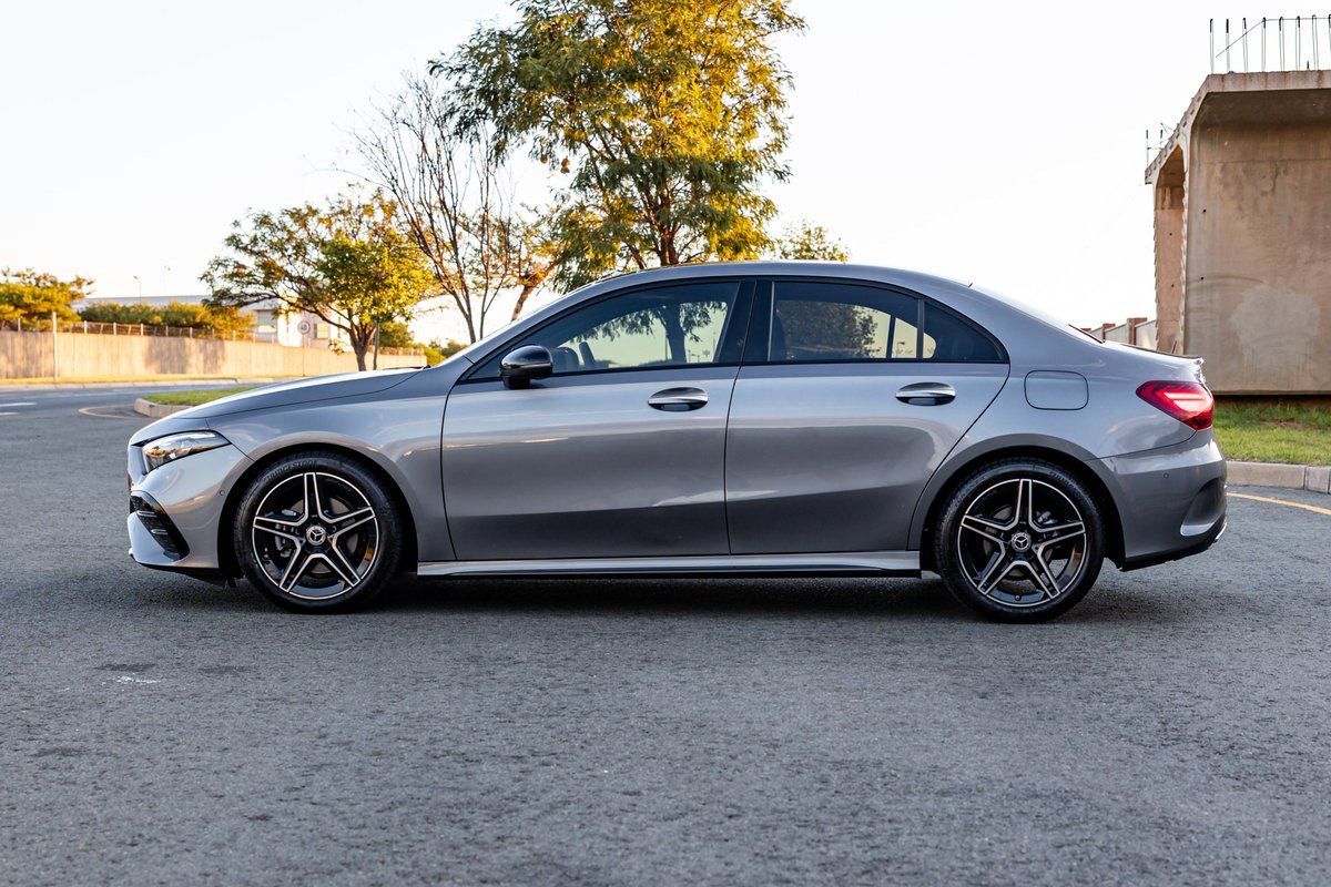 dbn_spotter's tweet photo. The sweet spot. Not only frugal, but quite dynamic. Read our review of the Mercedes-Benz A200d Sedan here: https://t.co/JWmCAZYCQF

#MercedesBenz #A200d https://t.co/7hbJA0ajoa
