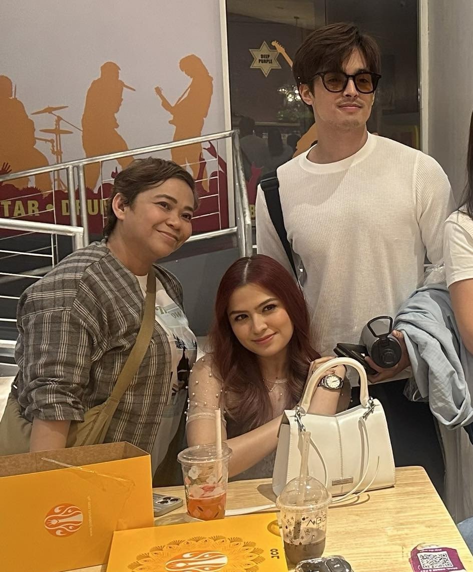 Sauyou2000's tweet photo. #Kdlex🤍🫶
ayy sorry sa na crop 😘 ang  ganda at gwapo nila kasi dito. https://t.co/nzCGpmBX27