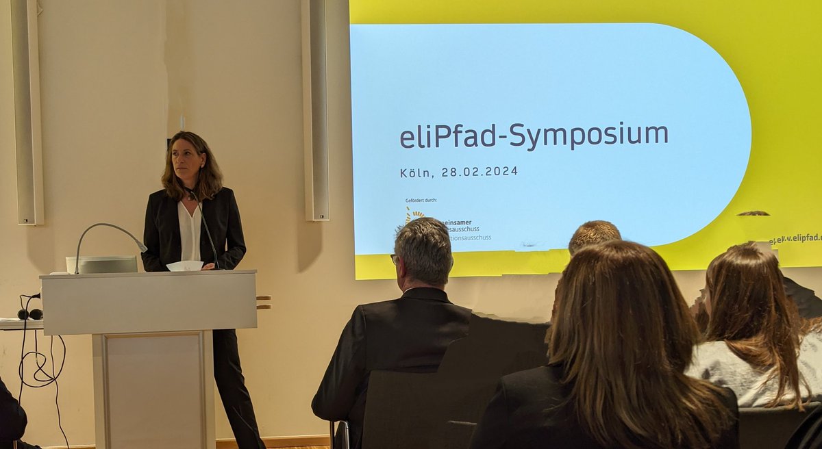 TKinNW's tweet photo. Zur Eröffnung des #eliPfad Symposium versichert Prof. Elke Kalbe
@UKKoeln: Wenn wir jede vierte erneute #Klinikeinweisung verhindern können, sind wir mit dem Projekt schon wirtschaftlich erfolgreich ". @MAGS_NRW, @UniklinikAachen, @BARMER_NRW https://t.co/je8ZkhJLfx