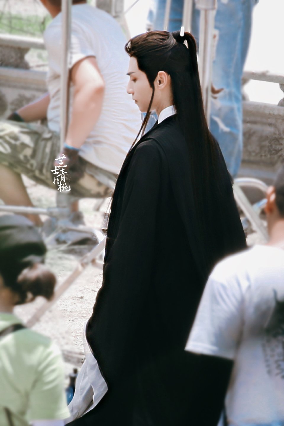 GHbcbhfbQAEqpVn?format=jpg&name=large