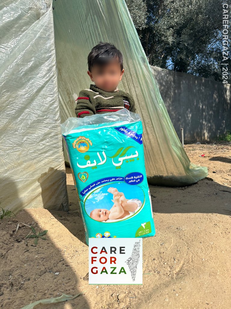 I spend every day visiting and helping families in Gaza.

Thank you for making this possible.