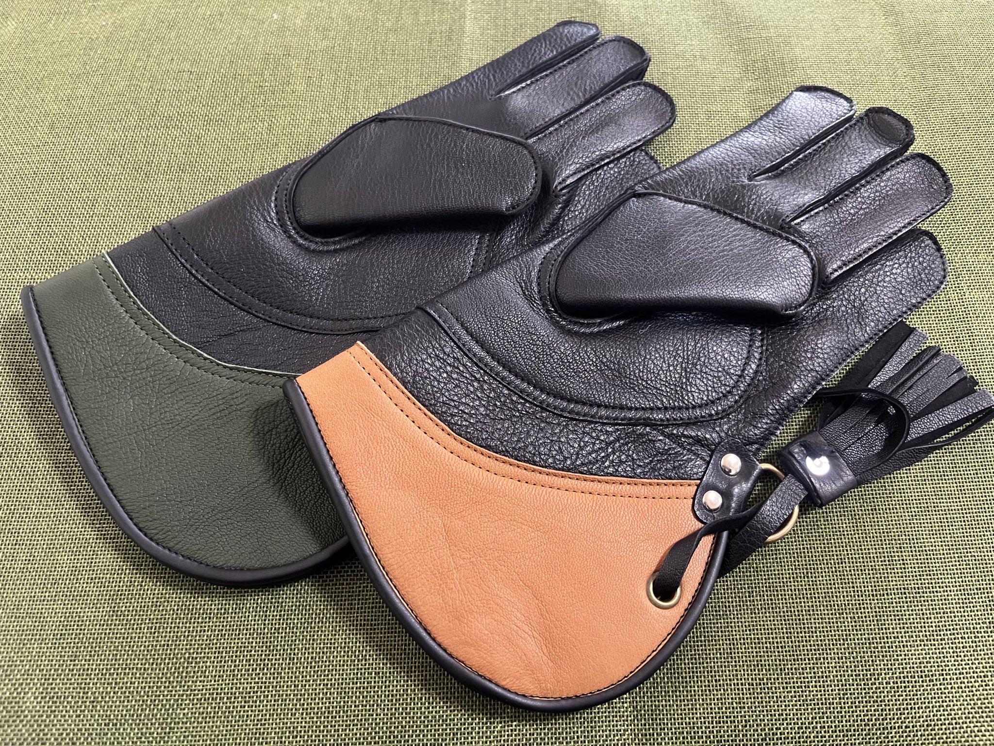 猛禽グローブ　ロンググローブ 楽天市場】【ロング丈】猛禽用ファルコングローブ【フリーサイズ