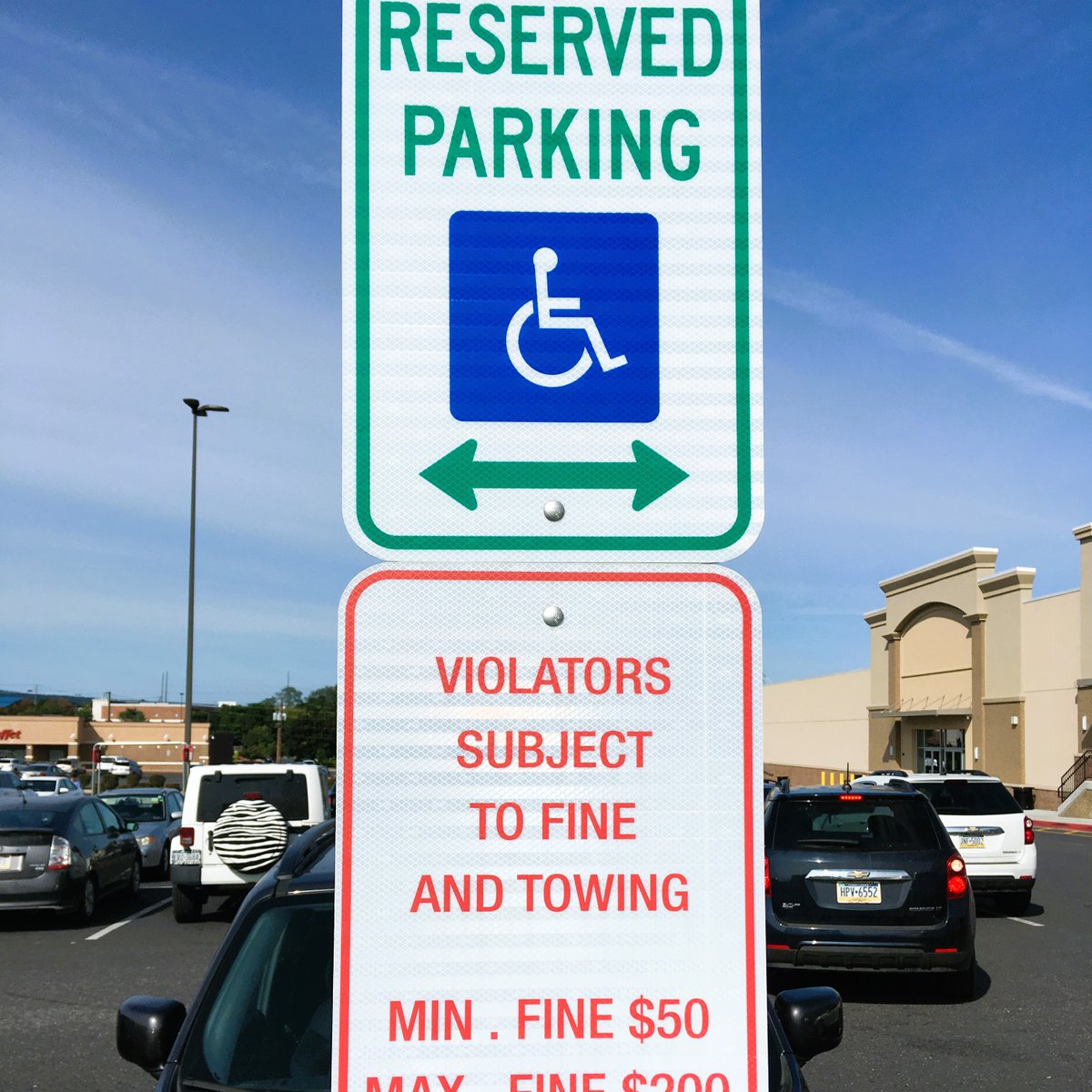 Divadisplaysinc's tweet image. Ready to optimize your parking lot experience? Contact us at 301-798-2717 or visit divadisplays.com to learn more about our parking lot signage solutions! 🅿️🚗 #ParkingLotSignage #HarrisburgPA #EnhancedNavigation #CustomizedSolutions #DurabilityAndQuality #DivaDisplays
