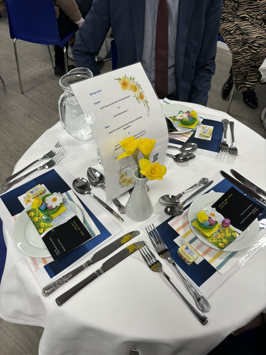 _MissStirling's tweet photo. Thank you to @nlgrantl6 and the Hospitality class for inviting me along to their beautiful spring lunch. Excellent food and service, well done to all young people involved 🙌🏼🥰 https://t.co/EGZdpQKQQg