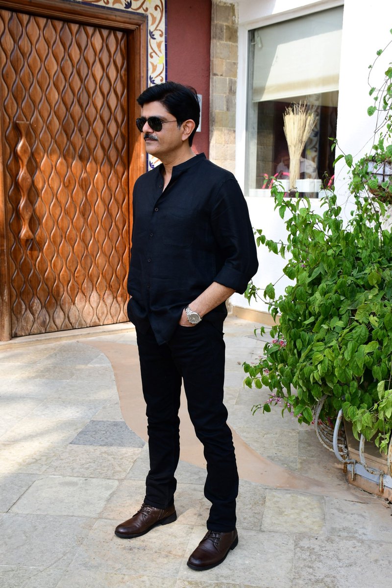 BollywoodH's tweet image. #NavinKumar Aka #AmitSial Of #Maharani Snapped Promoting The Series In #Mumbai