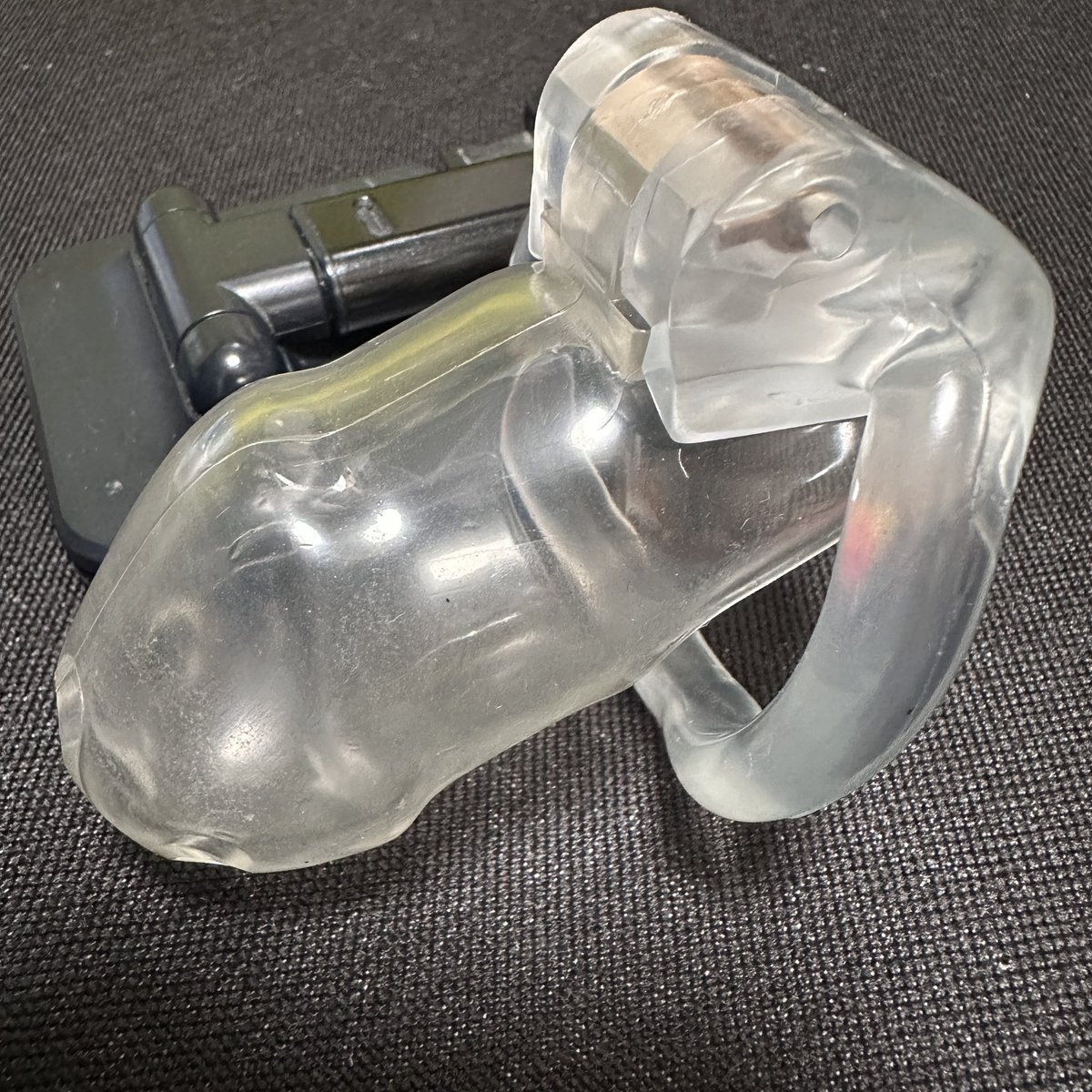 主人給的第二個任務✅
連續鎖四天
白天還好，但看到優熊還是硬爆。
晚上睡覺硬不要不要。