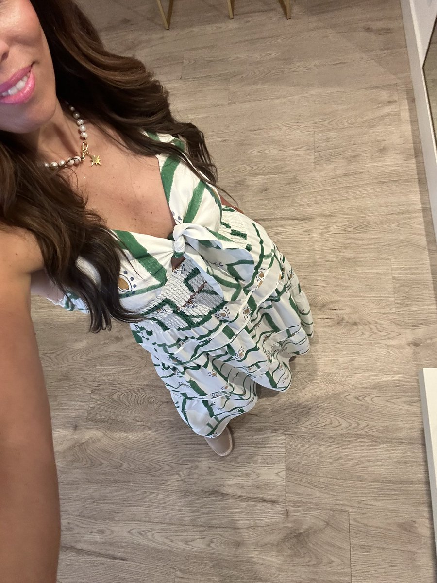 jennyperone's tweet photo. Spring styles @shopharringtons
 https://t.co/2IaxaCFWuk https://t.co/oN8b7PUkPJ