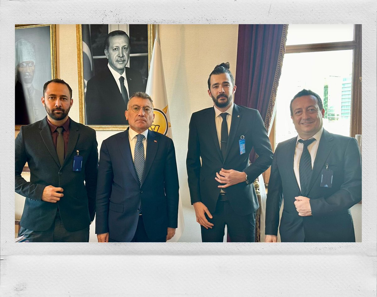 Yasa değişikliği ile ilgili çekincelerimizi iletmek üzere ANRO YK üyelerimiz Ali Dede, Bulut Okçu ve Ramig Zahirli; Türkiye Büyük Millet Meclisi’nde AK Parti Grup Başkanı Sayın Abdullah Güler’i makamında ziyaret ettiler.

#RehbersizTurOlmaz
