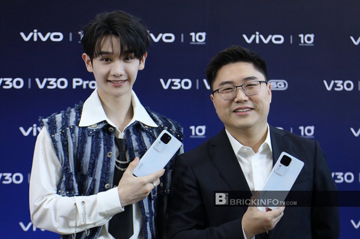 'นาย กรชิต' ชวนร่วมสัมผัสประสบการณ์  ‘ถ่ายเทพเกินคน’ ในงานเปิดตัว V30 5G และ V30 Pro 5G ภายใต้แนวคิด 'Portrait So Pro'

#นายท่านกรชิต #GaoQingchen #高卿尘 
#vivoV305G #vivoV30Pro5G 
#ถ่ายเทพเกินคน #PortraitSoPro
#vivoครบรอบ10ปี #Brickinfo