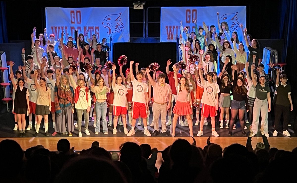 Performance 1 of 4 done! Thanks to all of our feeder primary schools for being such an amazing audience. We're all buzzing for tonight's show. High School Musical <a href="/StCyresSchool/">St Cyres School</a> #StCyresChat #CyresHSM
