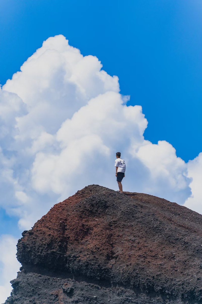 harpsealHosei's tweet image. 活動紹介④ いるかツアー🐬💖
御蔵島に行って野生のイルカと泳いできましたー！！
可愛いイルカたちが目の前をスイスイ泳いぎます👀
宿はとなりの三宅島で🌿島の観光も楽しんじゃいます😌
HARPSEALで一緒にいろんな生き物に会いにいきましょう🤙🏽🌺
#HARPSEAL #法政 #法政新歓 #法政サークル