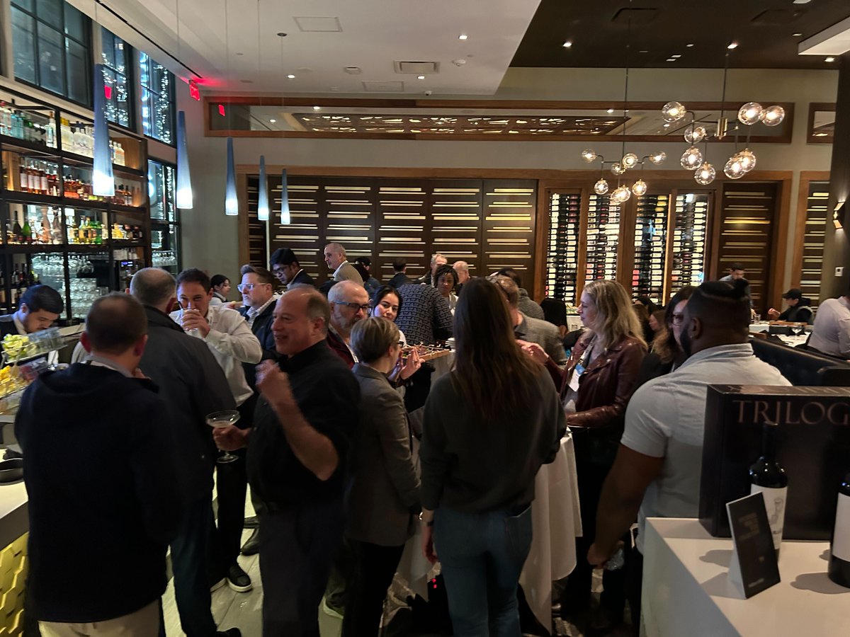 FormedixInc's tweet image. After a busy day 2 at PHUSE US Connect yesterday, we invited clients and contacts to join us for a few ‘wee drams’ - and what a turnout! 🥃🎉

We hope all our guests had a great night networking and sampling some fantastic whiskeys 😀

#WhiskeyTasting #Pinnacle21 #Formedix