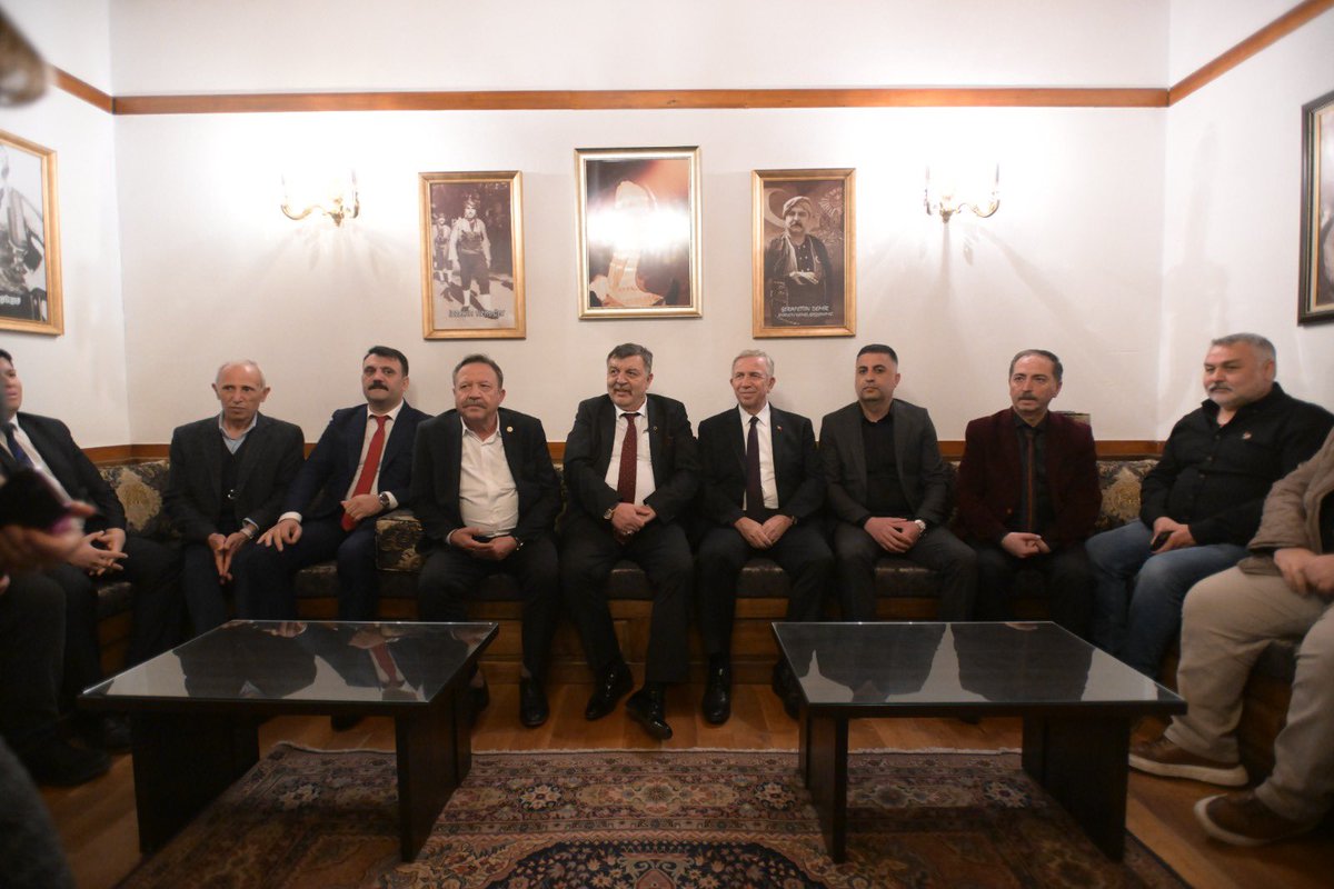 canulutas's tweet photo. Ankara Büyükşehir Belediye Başkanımız Sayın @mansuryavas06
Ankara Milletvekili Sayın @ArslanYuksel06 ve 
Ankara Büyükşehir Belediyesi Özel Kalemi Sayın @uzunoglunevzat a
Ankara Seymenler Kulübü Derneğimize teşriflerinden dolayı teşekkür ediyoruz. https://t.co/r7aX6pKCZg