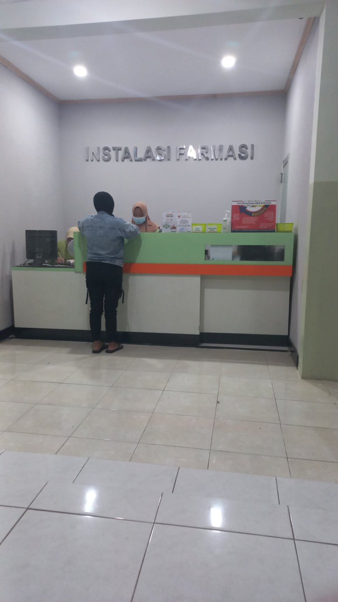 fidelazan's tweet photo. Mbuak balake Pak RT https://t.co/dzt6TigQkV