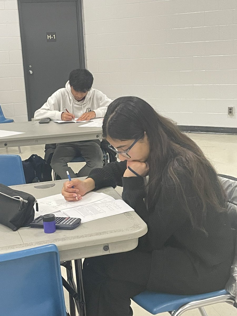 Great day to celebrate <a href="/NorthParkSSca/">North Park Secondary</a> with all my fellow enthusiasts who are writing #pascal #cayley and #fermat math  @UWaterlooCEMC contests. Good luck!