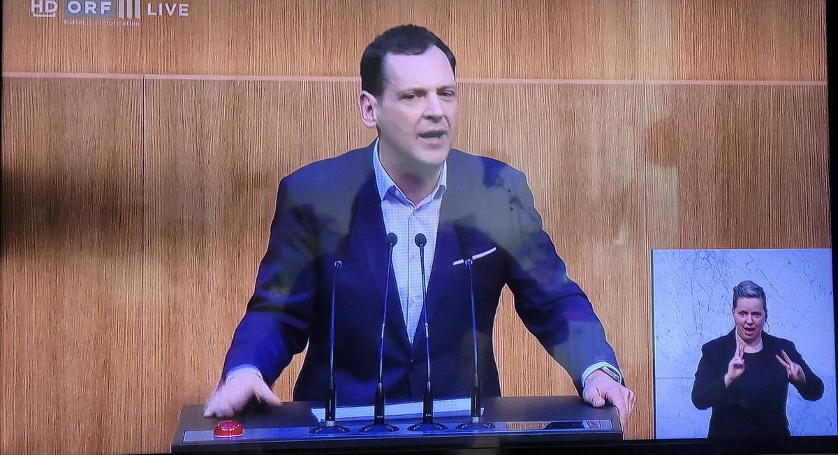 Patpat (@pvelencsics) on Twitter photo <a href="/philipkucher/">Philip Kucher</a>:
Ein abwesender Bundeskanzler, dem die Pflege 5 Zeilen wert sind, eine Jugendstaatssekretärin, die keine Ahnung hat, von der Lebensrealität der Menschen, ein Kickl, dessen Platz jetzt leer ist. So ernst wird der Pflegenotstand genommen. <a href="/philipkucher/">Philip Kucher</a>:
Ein abwesender Bundeskanzler, dem die Pflege 5 Zeilen wert sind, eine Jugendstaatssekretärin, die keine Ahnung hat, von der Lebensrealität der Menschen, ein Kickl, dessen Platz jetzt leer ist. So ernst wird der Pflegenotstand genommen.