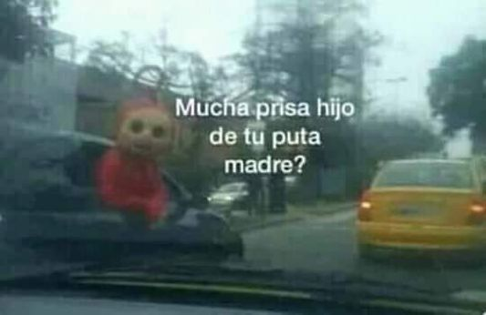 yo cuando me pita un coche porque no he arrancado a los 0,2 segundos de cambiar el semáforo