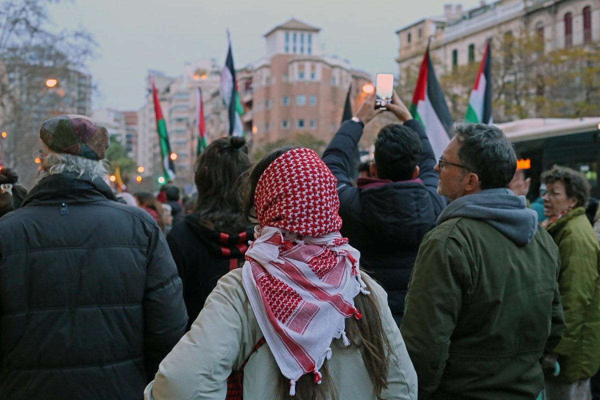 25.02.2024 Palma. 
Manifestación por Palestina y negación a las intervenciones extranjeras  en Yemen.  Mas de dos millares de personas se concentran en Palma para exigir el boicot total a Israel y la libertad del estado palestino. #photojournalist #freepalestine #xaviéferré