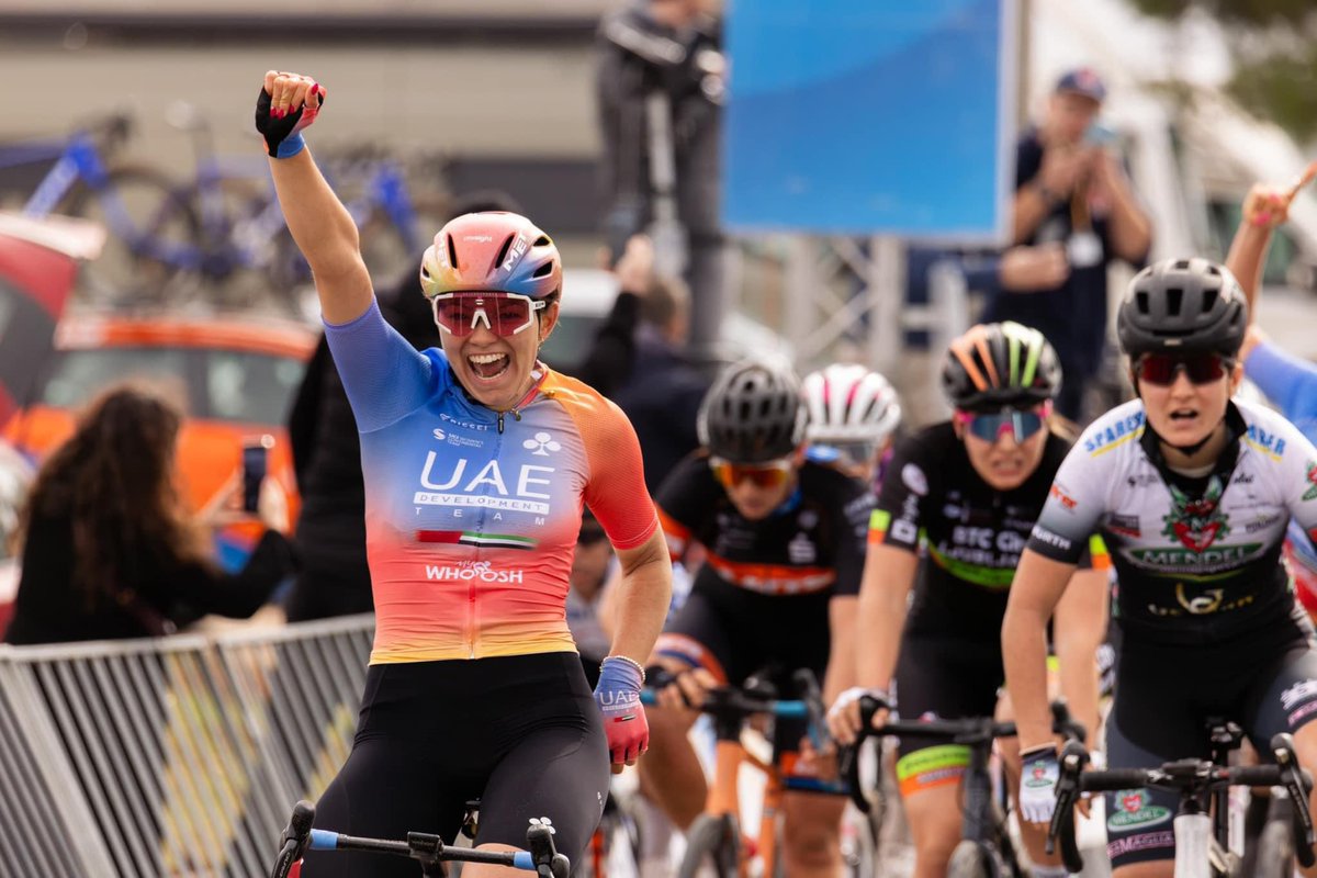 uaedevo_team's tweet photo. 🇦🇪 UAE Development Team's First Victory 🏆

 🥇Sara Fiorin sprinted to victory at the Umag Trophy Ladies thanks to an outstanding train of Beatrice Caudera, Hannah Kunz, Elisabeth Ebras and Emma Redaelli. Ebras finished fifth ⭐️

https://t.co/R72YKTkYlY https://t.co/PW902erm8T