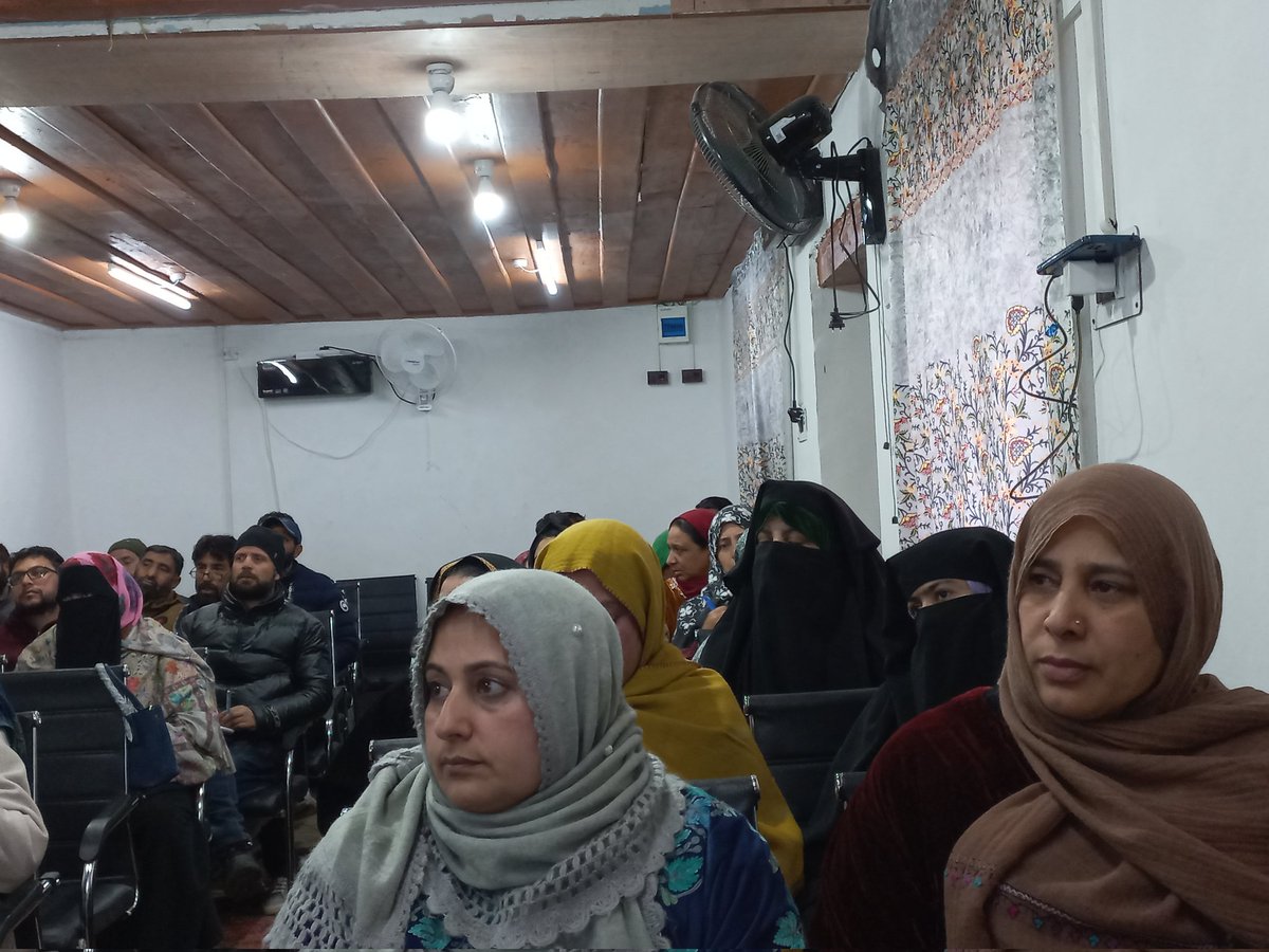 DIETbpr's tweet photo. *The 3-day CBP for teachers on basic initiative programs regarding NEP 2020 at foundational and preperatary level at DIET Bpr was successfully concluded today*. *The program, under the guidance of the worthy CEO/principal DIET Bandipore,Mr M Amin Beig.@dcbandipora @jkscert_jmu https://t.co/vDA2rZozcg