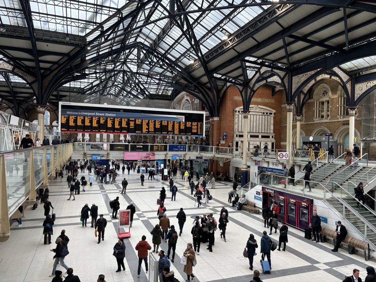 Celebrations today marking 150years since the opening of @NetworkRailLST. Great event with @LordPeterHendy @greateranglia @networkrail @NetworkRailAng The station is officially the nations busiest serving over 80m people each year. Still connecting #Norfolk with the capital.