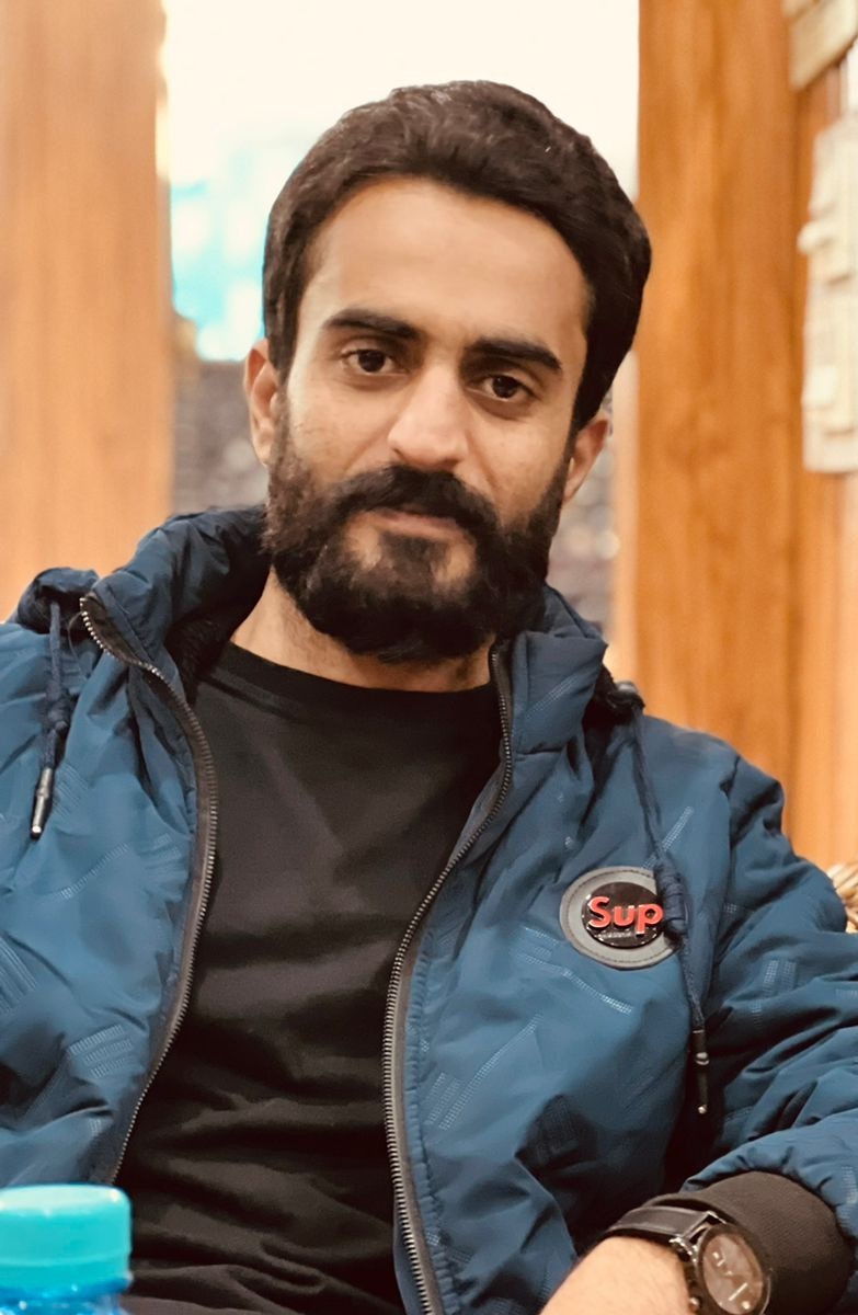 MarzboomB's tweet photo. امتیاز عالم ولد محمد عالم کو آج اسلام آباد سے جبری لاپتہ کردیا گیا ہے۔ امتیاز نال، خضدار کا رہائشی ہے۔ وہ ایرڈ ایگریکلچر یونیورسٹی راولپنڈی سے فوڈ سائنسز کے گریجویٹ ہیں۔ حال ہی میں (NIH) اسلام آباد سے پبلک ہیلتھ میں ایم فل کر رہا ہے۔
#ReleaseImtiazAlim https://t.co/jbN7g0m3G3