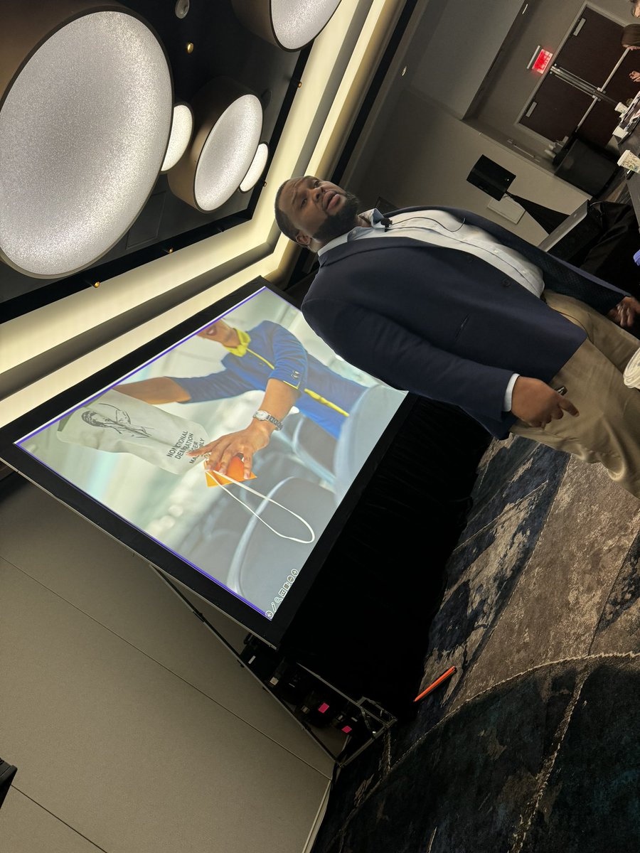 Dana Trenee (@danatrenee) on Twitter photo An unhealthy you can’t take care of anyone else. Put your mask on first!!!
<a href="/DrBDinkins/">Dr. Brian Dinkins</a>
#InnovativeSchoolsSummit An unhealthy you can’t take care of anyone else. Put your mask on first!!!
<a href="/DrBDinkins/">Dr. Brian Dinkins</a>
#InnovativeSchoolsSummit