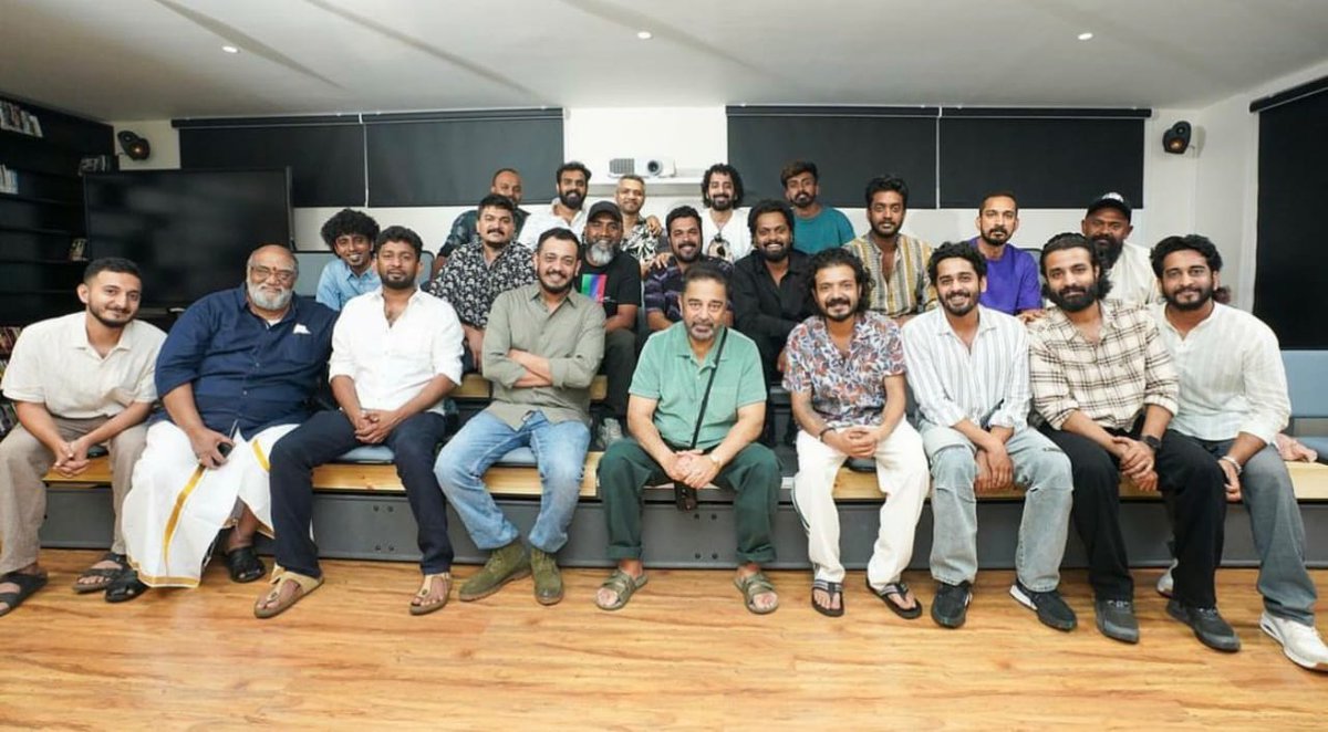 Team #ManjummelBoys with #Ulaganayagan @ikamalhaasan and #Guna Director #SanthanaBharathi