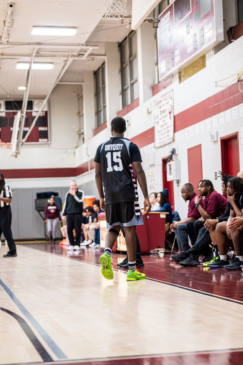 Rahmire Kelly tweet media