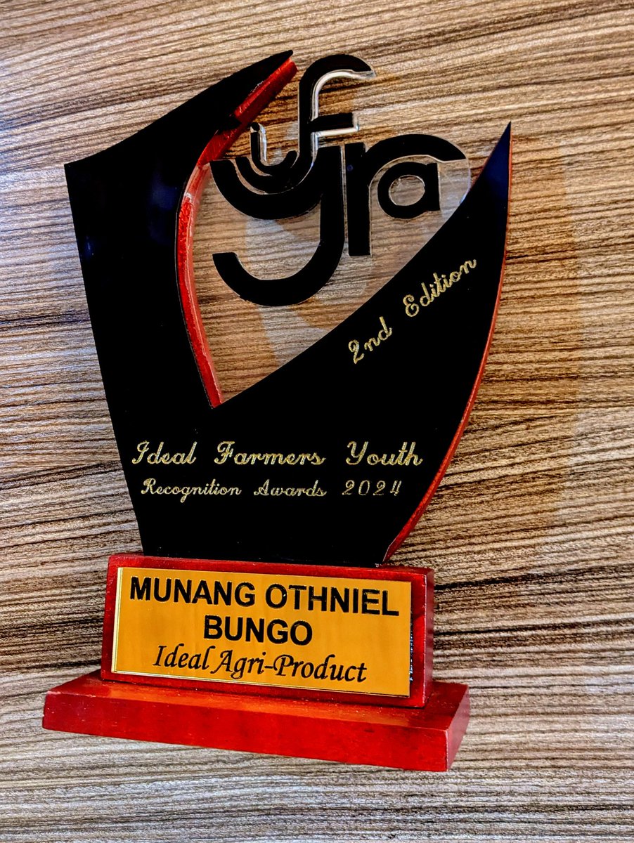 BungoOthniel's tweet photo. So glad to have received a very prestigious youth award for my dedicated hardwork in coffee food transformation in Africa.

@IFYRA24 @WorldBank
@WFP 
#Coffee #YouthAward #Food https://t.co/nEzDb9xNuB