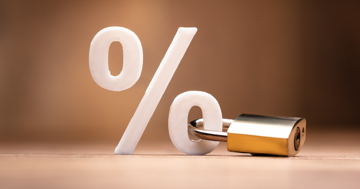With several interest rate cuts projected later this year, is it time for your company to lock in elevated cash yields? Our latest article provides the answer and steps you can take to keep cash working for the long term. #interestratecuts #interestrate americandeposits.com/time-lock-high…