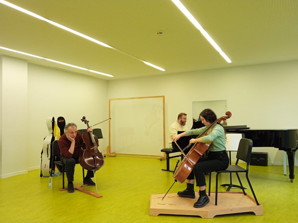 CSMN_Navarra's tweet photo. Today we had the tremendous honour of receiving professors Golan and Wallfisch at the CSMN. Our infinite gratitude for sharing with us all your amazing knowledge and musicality! Muchas gracias! Eskerrik Asko! #csmn https://t.co/dFI8WT1UIt