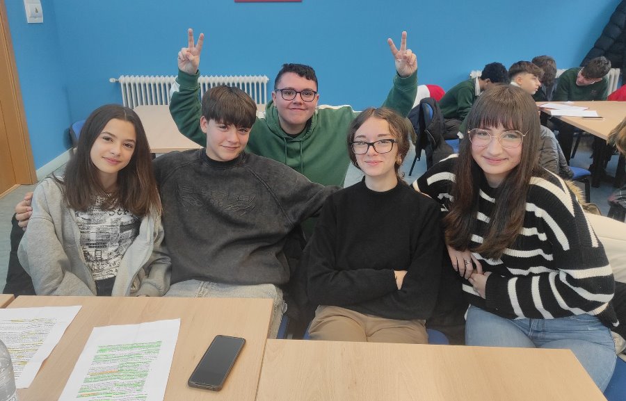mirobrigaaldia's tweet photo. El @IESTIERRA_CR queda subcampeón de la Liga de Debate en la categoría de 3º y 4º de la ESO https://t.co/1ZsnS5BFMW https://t.co/IntR7T7ssV