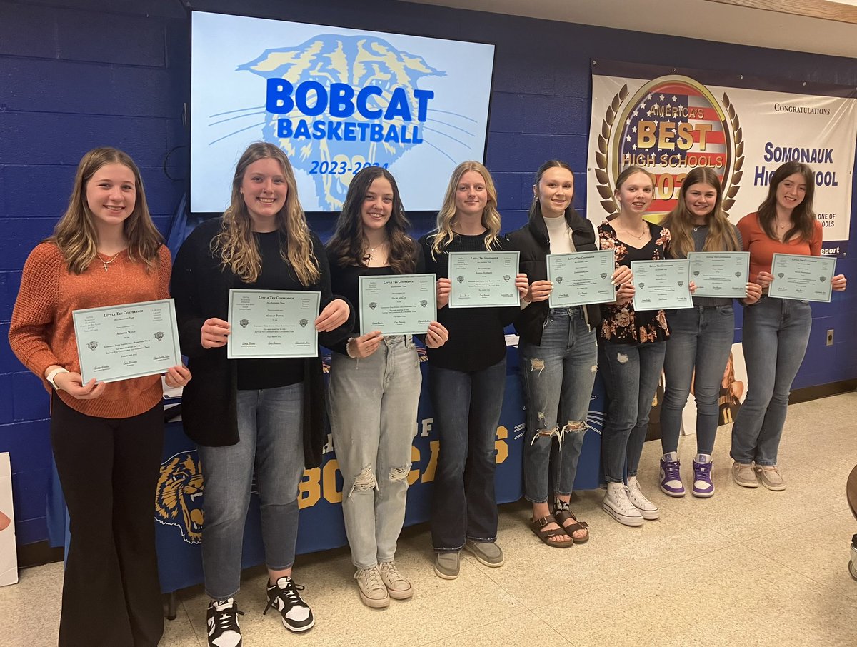 YouCantDefendUs's tweet photo. Our Bobcats are smart!! 
One of our favorite awards to dominate
L10 Conference All-Academic:
Josie Rader
Haley McCoy
Morgan Potter
Brynn Pennington
Abby Hohmann
Macey Kinney
Kiley Mason
Laynie Wold

All 4 Seniors earned this award, they always lead by example

Very proud of them https://t.co/AEvlfUEKDf