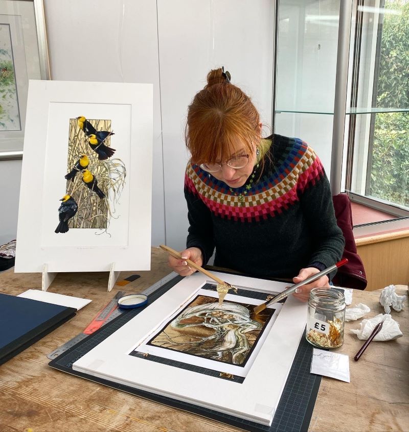 Artist in Residence this week is Claudia Hahn.

Claudia is a published freelance illustrator and wildlife artist who often works with gold and metal leaf in her artworks.
Find her in the studio every day this week until 5pm on Sunday.

#natureinart #goldleaf #wildlifeillustration