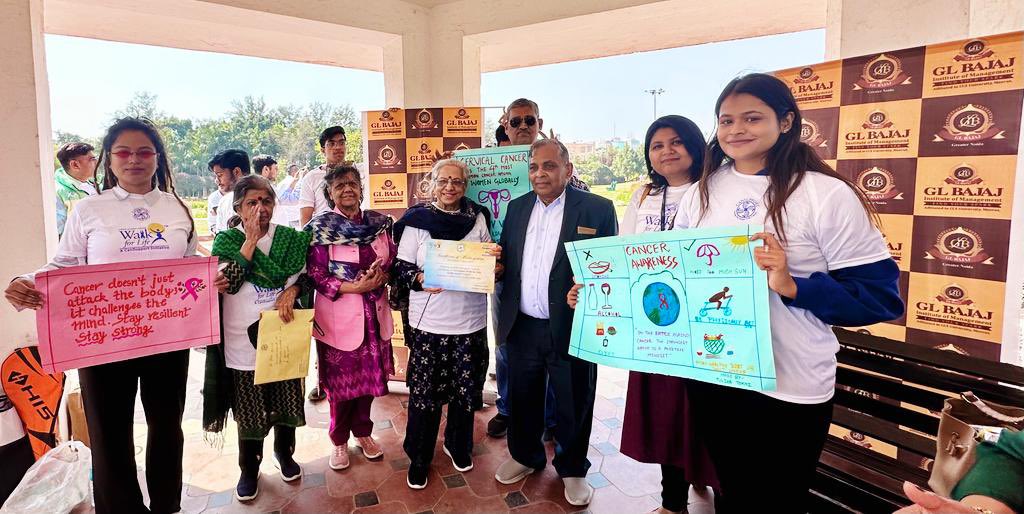 DrAjayRana's tweet photo. Proud to witness the dedication of our young psychologists from Amity University Greater Noida campus as they actively participate in the Cancer Awareness Campaign. Together, we're making a difference!
#CancerAwareness #AmityUniversity #youthinaction #amityuniv #amityhappenings https://t.co/uBDcbpFsgq
