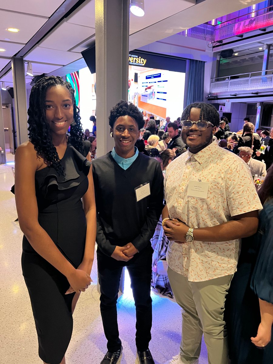 When minds from diverse backgrounds unite, miracles happen! Thrilled to be a part of the Diversity Dinner at UMSOM. Here's to many more.