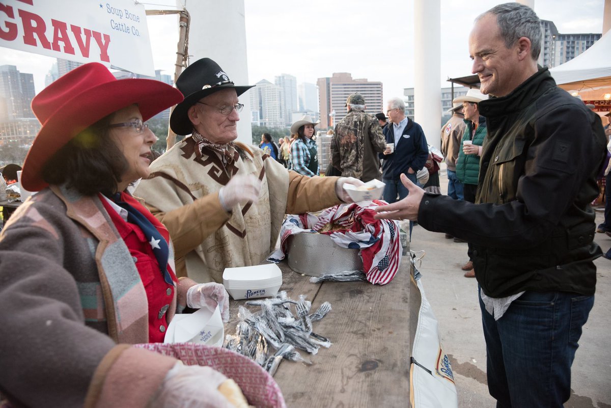 Mr_JCE's tweet photo. 🤠 Saddle up for @RodeoAustin's #CowboyBreakfast THIS FRIDAY, 6-8 am at The Long Center!
Brought to you by the presenting sponsor @UHCU, it's a Texas-sized feast with pancakes, sausage, tacos, and more! 🥞🌮
🔗: https://t.co/X7oCCnlCch | @cbsaustin https://t.co/0TI2WBAO6M