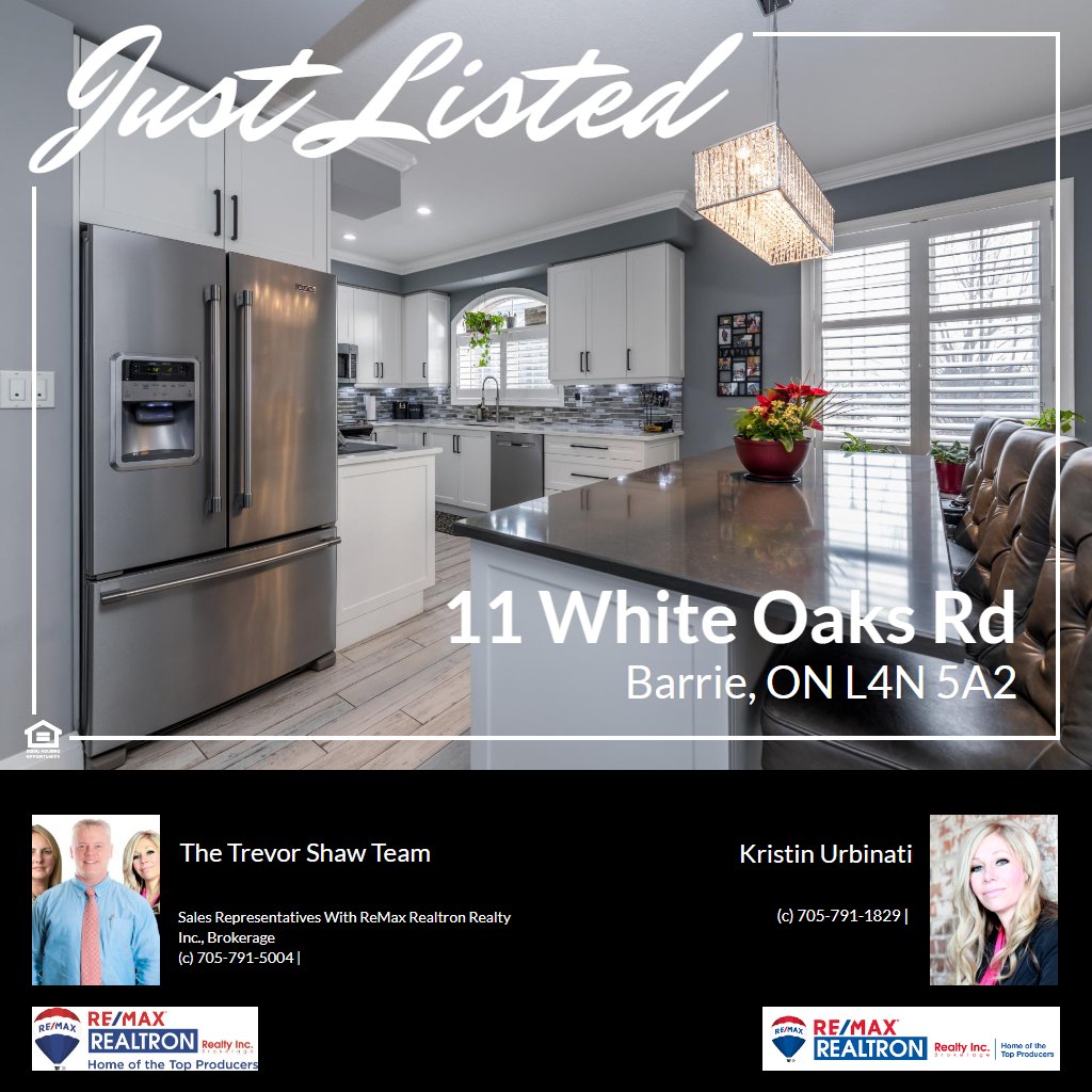 homeshots's tweet photo. This executive townhouse offers views of Kempenfelt Bay &amp; waterfront walking trail just steps from your door! #Barrie Watch the virtual tour for 11 White Oaks Rd here https://t.co/1rGOUKTIIh #RealEstate Contact Trevor Shaw at 705-791-5004 or info@barriehome.net  for details! https://t.co/AwiLDJAB8i