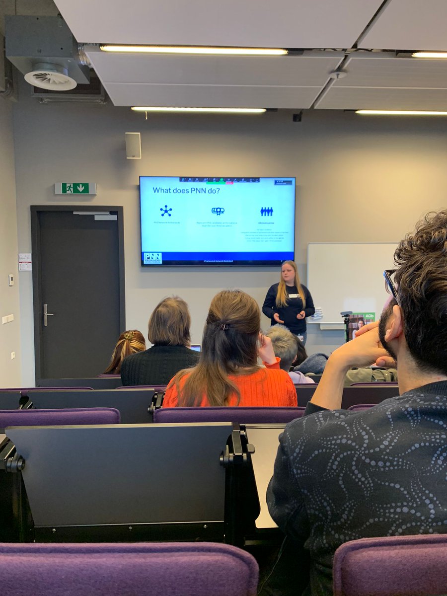 Today we hosted, in collaboration with CPC and @AObtweets a 'Know Your Rights' session for PhD candidates at @UvA_Amsterdam to make PhD candidates in NL aware of their rights as stated in the collective labour agreement. Interested to have one at your institute? Contact us!