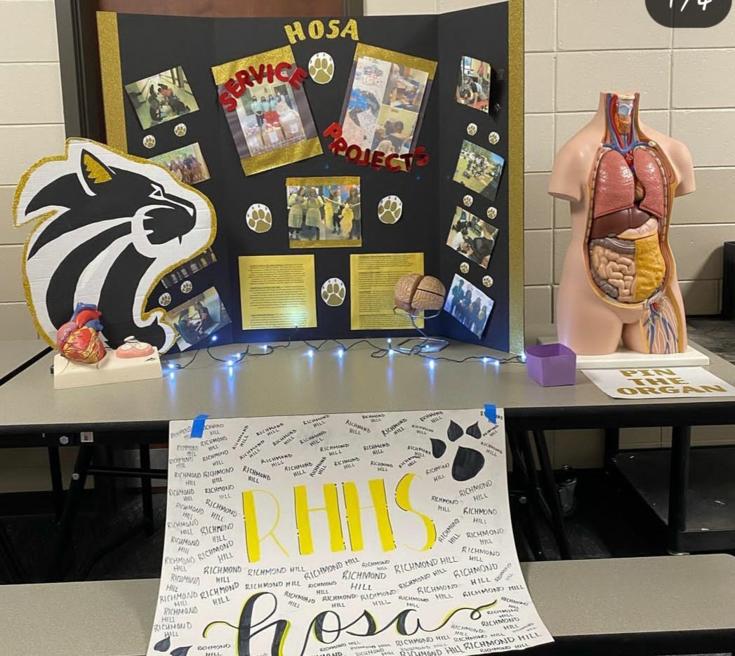 We're ready!!
#40StudentsStrong#
#RHHS#HOSA#CTAE#
@BivinsMiller <a href="/chris20scholar/">Chris Scholar</a> <a href="/PatrickMeans19/">Patrick Means</a> <a href="/KayGros/">Kay Gros</a>