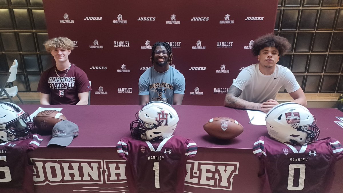 Congratulations to these young men on signing to play on the next level. Christian- Roanoke College Manno- Emory & Henry College Breylon- Lackawanna College Congratulations, Gentlemen! @GoJudges @WinStarSports1 @hatfieldsports @JHHSFootball @jhhswps