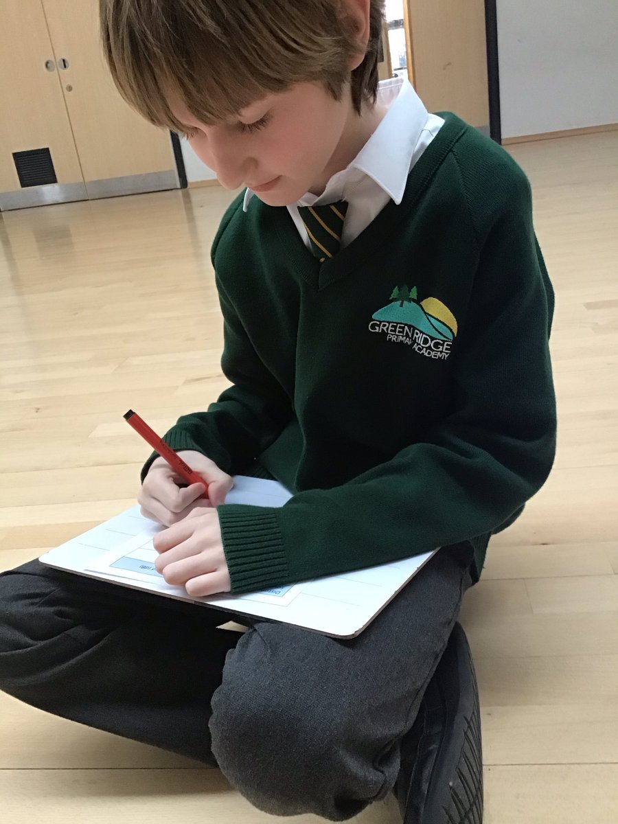 GRPARowan's tweet image. We carried out a Science investigation today based on our enquiry question “How does distance affect the volume of sound?” We set up our experiment, recorded and evaluated our results. #miniscientists