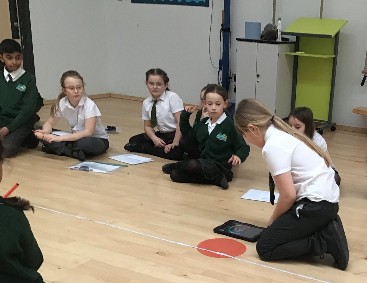 GRPARowan's tweet image. We carried out a Science investigation today based on our enquiry question “How does distance affect the volume of sound?” We set up our experiment, recorded and evaluated our results. #miniscientists