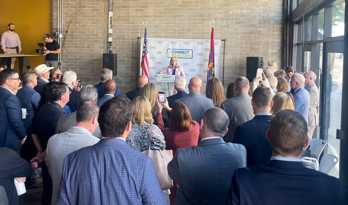 Yesterday's Prop. 479 and @connectmaricopa kick off was a blast--a bipartisan group of community and business leaders + mayors who want to invest in our future. A YES vote will grow our economy+reduce traffic. A NO vote will lead to even *more* freeway congestion. Easy choice.