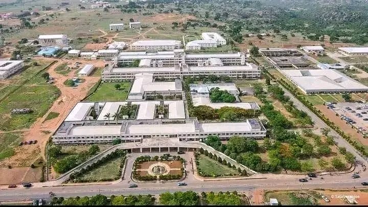 GreaterPP's tweet photo. Jos University Teaching Hospital (JUTH) Aerial view,
Located at lamingo Jos plateau state...
Plateau is beautiful
#Ask me about Plateau https://t.co/AAaxCbFclz