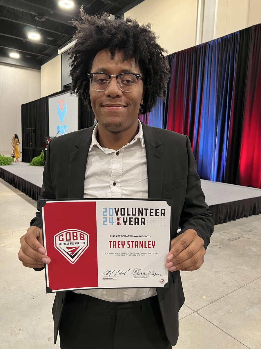 belmontbears's tweet image. Congratulations to Trey Stanley with @HandsOnAtlanta for all he has done over the years to support the students and families at Belmont Hills!! He organizes and runs a bi-weekly STEM Discovery school for our students!! @CobbSchools