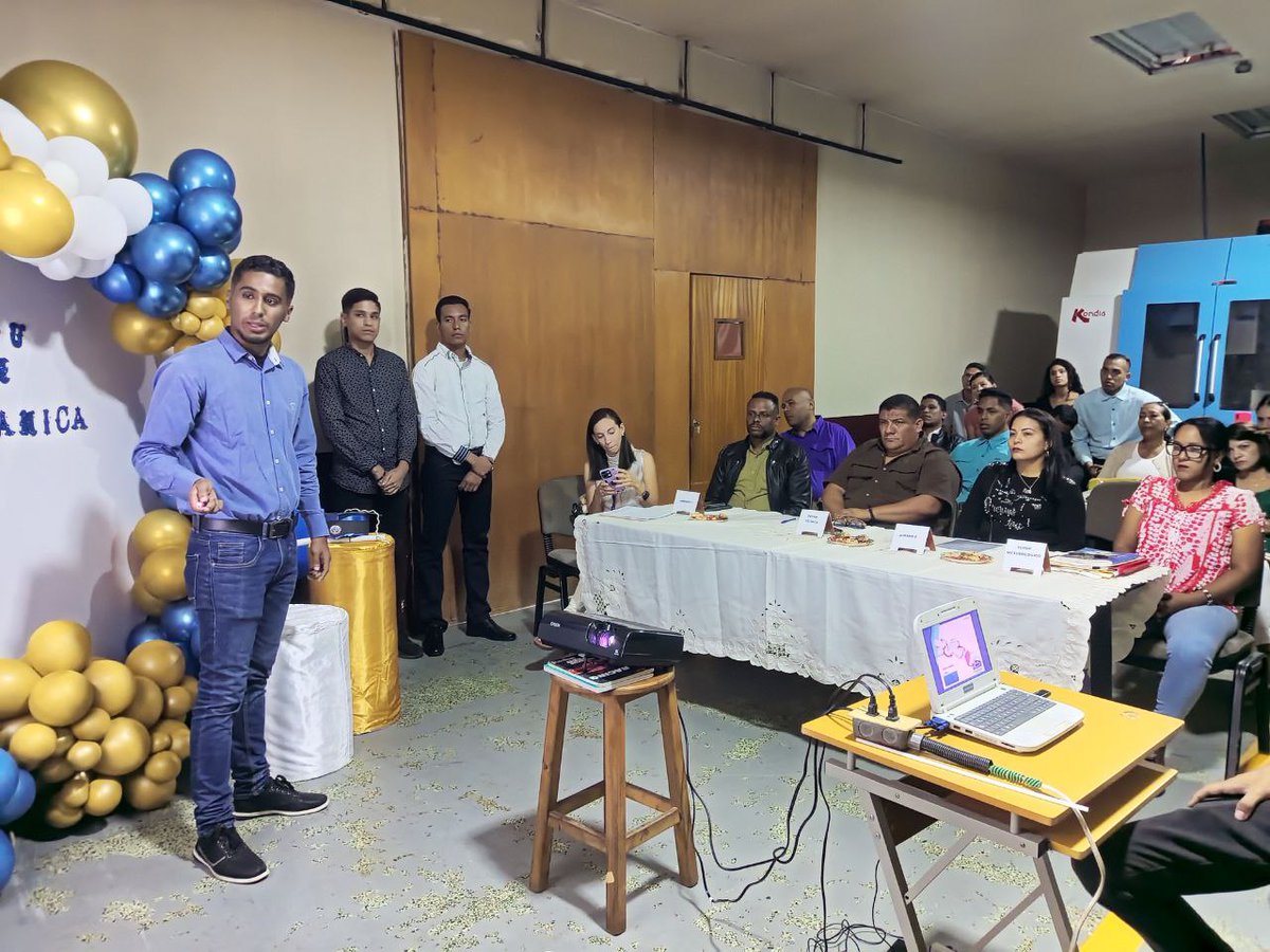 RECTORADOUPTNM's tweet photo. #EnFotos | Segunda Jornada de exposiciones de nuestros estudiantes del PNF en #Mecánica de la UPTNM "Ludovico Silva" finalizando con éxito sus presentaciones de Proyectos Finales, cumpliendo con los requisitos exigidos por la ley.
#7TDelDebateALaAccion https://t.co/QQqCguprNE