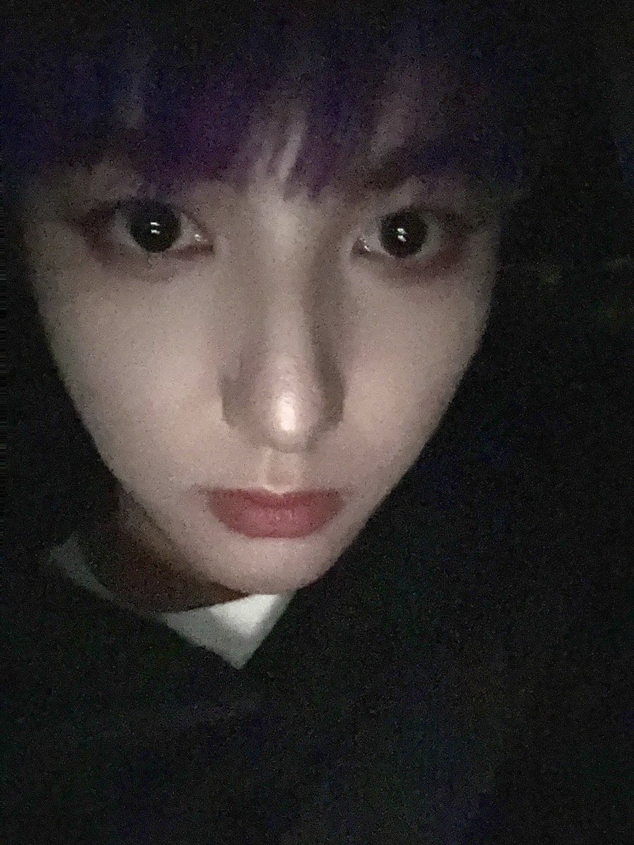1768323_rj's tweet image. 헉.. 어두운 거 제거했더니 런쥔이 머리 다시 보라색 브릿지 넣은건가