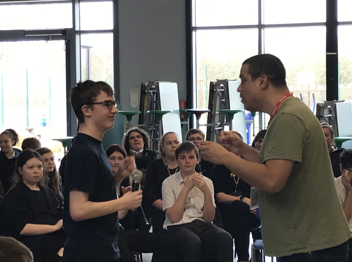 This afternoon, 41 students from 4 special schools came together for a brilliant beatboxing workshop led by @testamentonline, funded by @AwardsAYM as part of our Furthering Talent programme. Thanks to Bank View School for hosting.